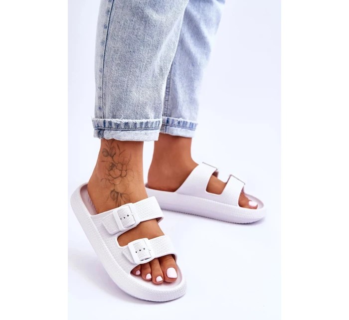 Dámské pěnové sandály s pruhy Bíle Sharmen