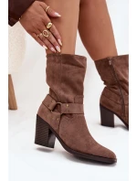 Dámské boty zateplené na podpatku s pásky a ozdobným detailem hnědé Neria Dámské boty zateplené na podpatku s pásky a ozdobným detailem hnědé Neria