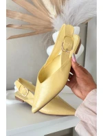 Lakované baleríny s přezkou Žluté model 21834846 - Boto Lakované baleríny s přezkou Žluté model 21834846 - Boto