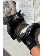 Lakované kotníkové boty s vyhříváním se zlatým detailem černé Talyra