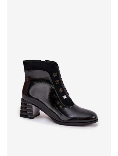 Lakované kožené dámské boty na sloupku D&A – černé