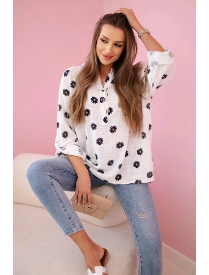 model 21911708 dámská halenka s květinovým vzorem, dlouhými rukávy a knoflíky Bílá - K-Fashion