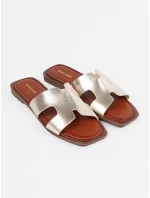 Krásné nazouváky dámské zlaté na plochém podpatku Krásné nazouváky dámské zlaté na plochém podpatku