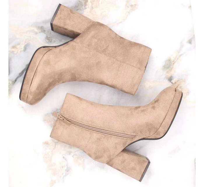 Dámské semišové kozačky na podpatku W JEZ411B béžové - Jezzi Dámské semišové kozačky na podpatku W JEZ411B béžové - Jezzi