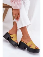 Dámské Pantofle Na Platformě A Podpatku Žluté model 21687111 - Boto Dámské Pantofle Na Platformě A Podpatku Žluté model 21687111 - Boto