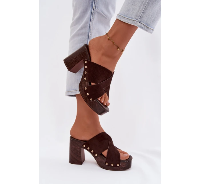 Dámské sandály na podpatku se zlatými přezkami Čokoládové Nerelle