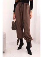 Dámské kalhoty s širokým model 21780873 a zavazováním dole mocca - K-Fashion