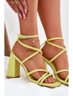 Dámské sandály na podpatku s pásky model 21698683 - Boto Dámské sandály na podpatku s pásky model 21698683 - Boto