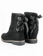 Módní kotníčkové boty dámské černé na plochém podpatku Módní kotníčkové boty dámské černé na plochém podpatku