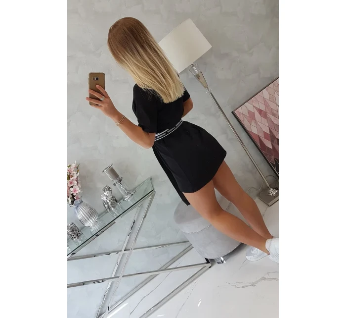 Šaty s ozdobným páskem černé