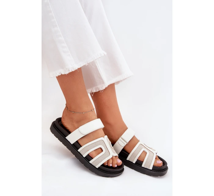 Dámské pantofle na platformě se suchým zipem bílé model 21703973 - Boto Dámské pantofle na platformě se suchým zipem bílé model 21703973 - Boto