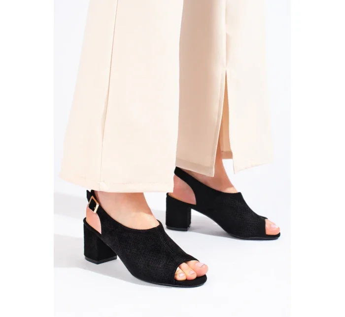 Pěkné  sandály dámské černé na širokém podpatku