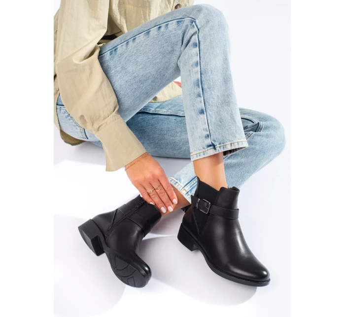 Praktické dámské kotníčkové boty černé płaski Praktické dámské kotníčkové boty černé płaski