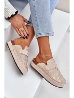 Dámské sandály zdobené zirkony na platformě béžové Deorani Dámské sandály zdobené zirkony na platformě béžové Deorani