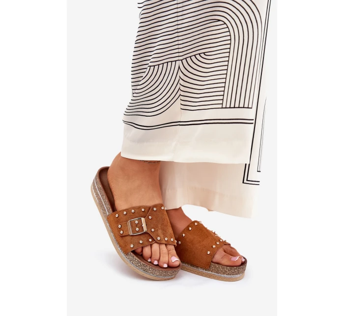 Dámské Pantofle Na Platformě S Přezkou A Camel model 21689943 - Boto Dámské Pantofle Na Platformě S Přezkou A Camel model 21689943 - Boto