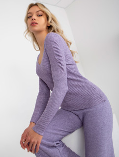 Klasický fialový žebrovaný svetr s nabíranými rukávy