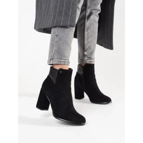 Módní dámské černé  kotníčkové boty na širokém podpatku