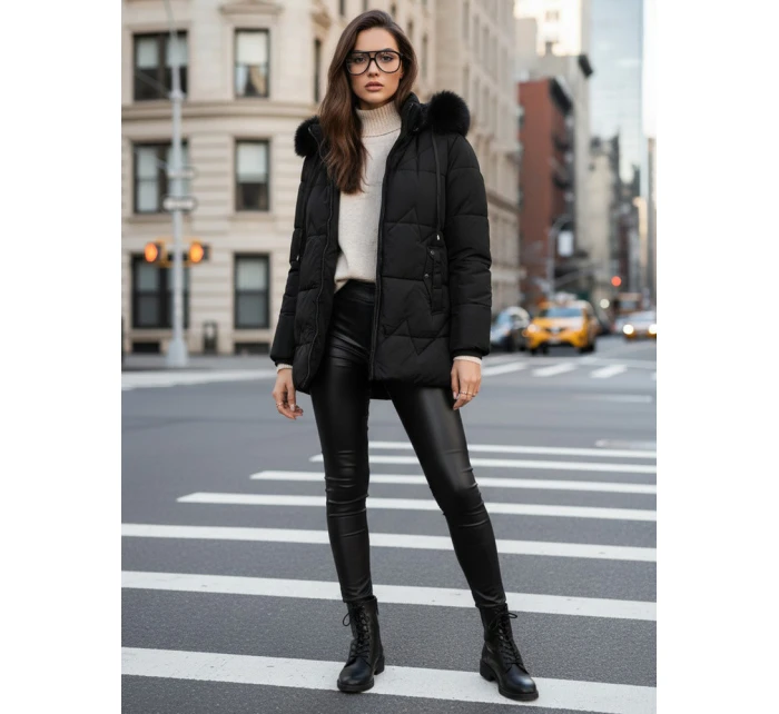 Dámská zimní prošívaná bunda s kapucí černá model 21993718 - Dstreet