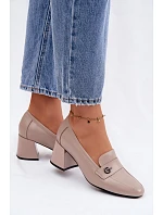 Kožené dámské polobotky na podpatku model 22100040 Béžové - VINCEZA