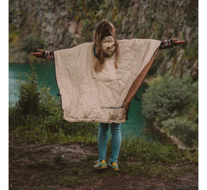 pončo model 21132503 - Offlander