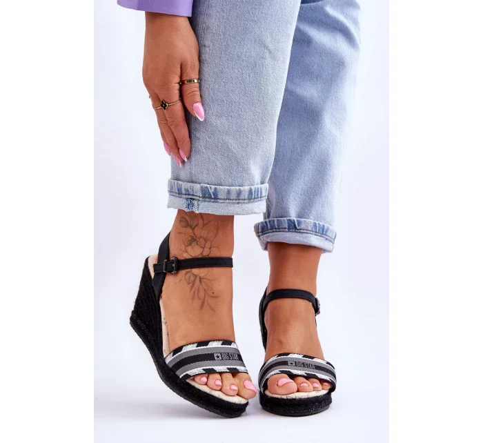 Dámské pohodlné sandály na klínu Big Star černé