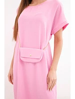 Dámské šaty s krátkým rukávem a kabelkou na řetízku bonbónově růžová