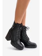 Zateplené boty na podpatku se zlatým detailem černé model 21672445 - Boto