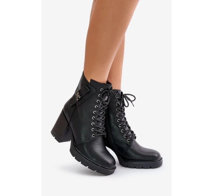 Zateplené boty na podpatku se zlatým detailem černé model 21672445 - Boto