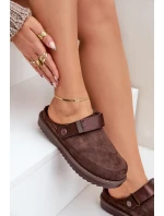 Zateplené dámské pantofle na platformě čokoládové model 21680700 - Boto Zateplené dámské pantofle na platformě čokoládové model 21680700 - Boto