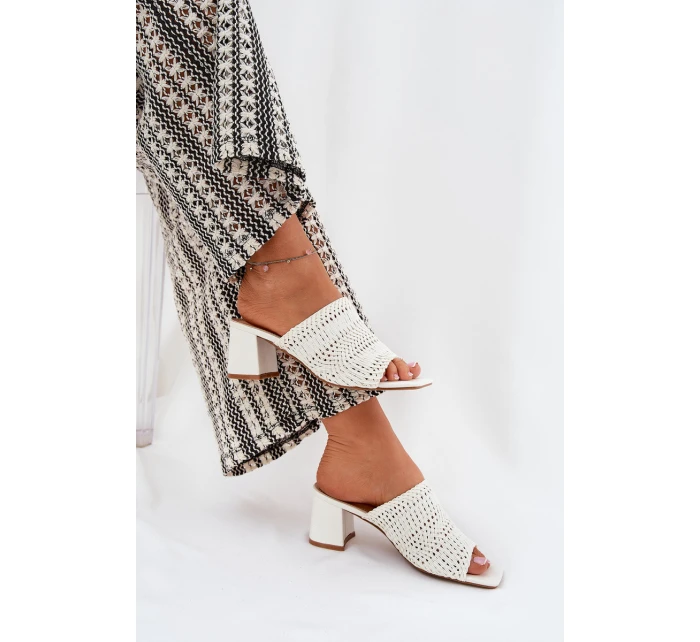 Dámské Pantofle S Pletením Na Podpatku Bílé model 21689432 - Boto Dámské Pantofle S Pletením Na Podpatku Bílé model 21689432 - Boto