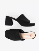 Zajímavé černé dámské  nazouváky na širokém podpatku