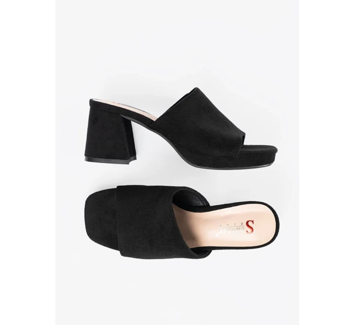 Zajímavé černé dámské  nazouváky na širokém podpatku