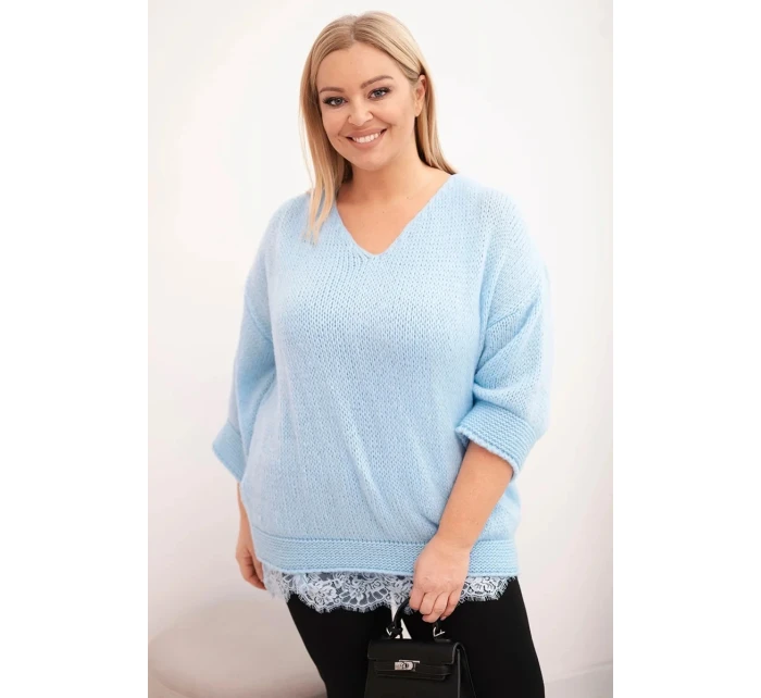 Dámský komplet svetr s výstřihem do V a viskózová blůza s krajkovým lemem modrý Dámský komplet svetr s výstřihem do V a viskózová blůza s krajkovým lemem modrý
