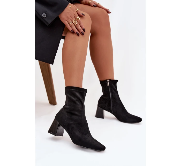 Dámské kotníkové boty na podpatku z eko semiše Olianne