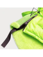 Krátká dámská zimní bunda v neonově žluté barvě s kapucí model 21242657 - Ann Gissy