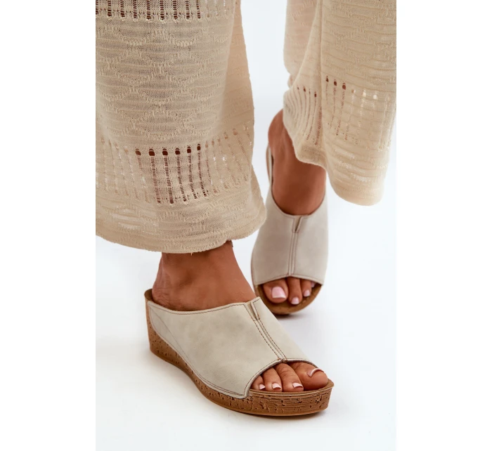 Pohodlné Dámské Sandály Na Klinu Inblu NG000002 Béžové