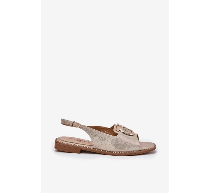 Elegantní Sandály S Dekorací Na Plochém Podpatku model 21698171 Zlaté - S.Barski Elegantní Sandály S Dekorací Na Plochém Podpatku model 21698171 Zlaté - S.Barski