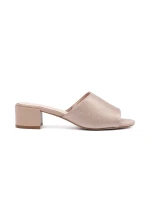 Pěkné hnědé dámské  nazouváky Obcas