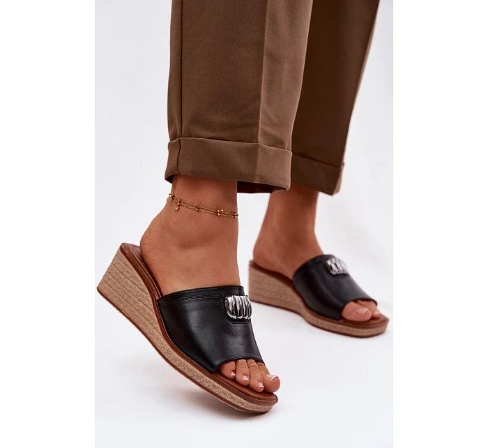 Dámské pantofle na platformě s imitací pletení Sergio Leone KL325 Černé