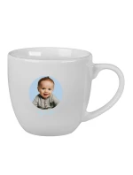 Personalizovaný keramický hrnek 400 ml s výřezem fotky na podkladu 