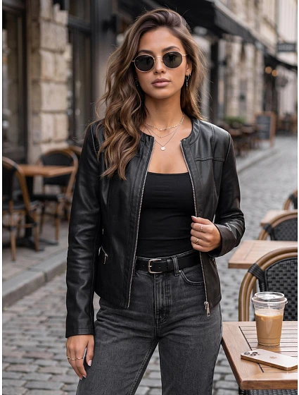 Dámská přiléhavá černá bunda z ekokůže FashionStreet TY5721