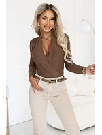 Stylové dámské body s výstřihem – barva mokka hnědá model 22353499 - numoco Stylové dámské body s výstřihem – barva mokka hnědá model 22353499 - numoco
