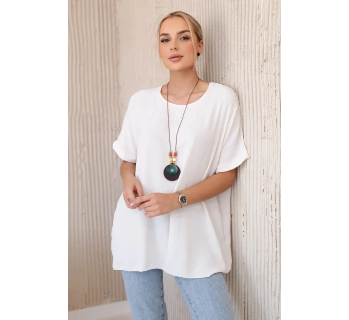 Oversized halenka s přívěskem světle béžová Oversized halenka s přívěskem světle béžová