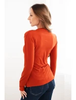 Dámská blůza z viskózy s nařasením a ozdobnou sponou model 21468702 - K-Fashion