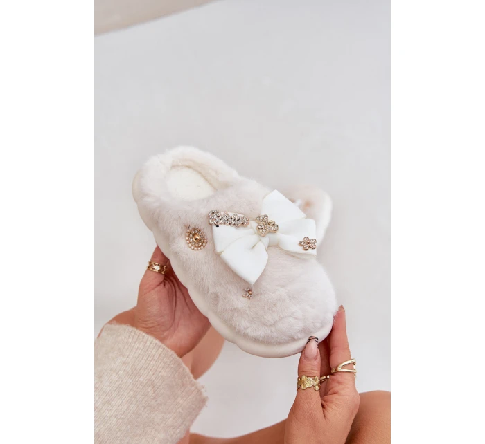 Hřejivé Pantofle S Mašlí A Bílé model 21680833 - Boto Hřejivé Pantofle S Mašlí A Bílé model 21680833 - Boto