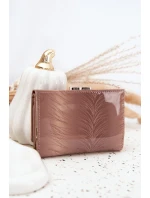 Lakovaný dámský peněženka s drobinky béžová Cermina Lakovaný dámský peněženka s drobinky béžová Cermina