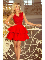 Dámské šaty s  a krajkovým dekoltem červené Červená  model 15042578 - numoco