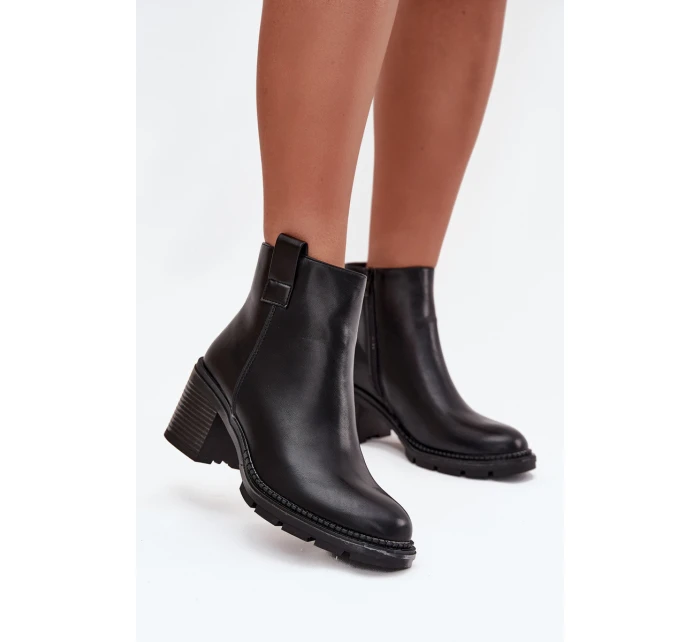 Zateplené dámské kotníkové boty z eko kůže na podpatku černé model 21711683 - Boto Zateplené dámské kotníkové boty z eko kůže na podpatku černé model 21711683 - Boto