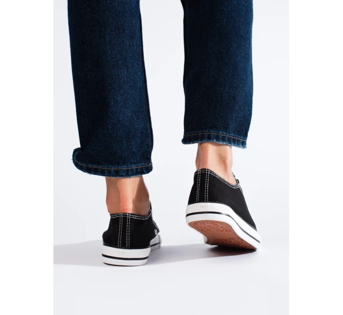 Krásné dámské černé tenisky bez podpatku Krásné dámské černé tenisky bez podpatku