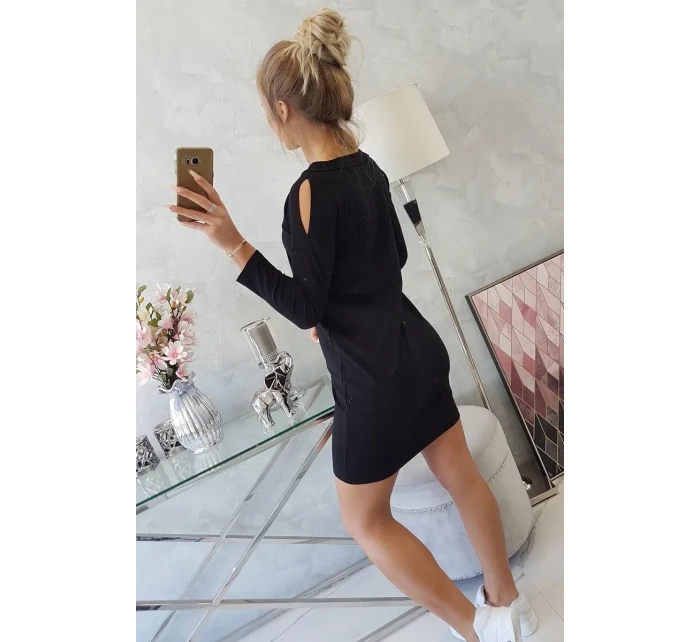 Šaty s potiskem model 18744174 černé - K-Fashion Šaty s potiskem model 18744174 černé - K-Fashion